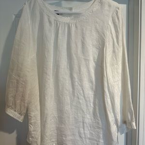 Talbots beautiful white linen blouse with bottoms on the back.